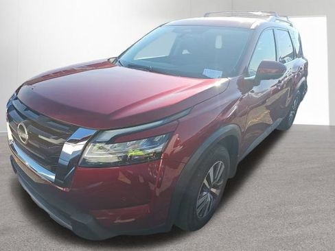 Used 2024 Nissan Pathfinder SL AWD/4WD image 1