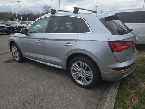 Used 2020 Audi Q5 Prestige w/ Prestige Package image 6