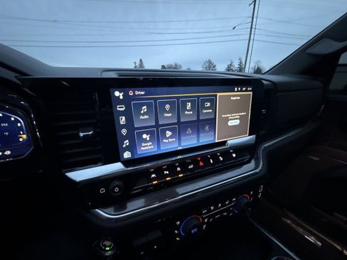 Used 2022 Chevrolet Silverado 1500 LTZ w/ LTZ Premium Package image 12