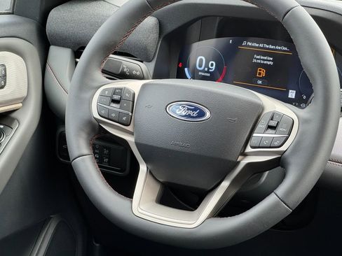 New 2026 Ford Explorer Active image 9