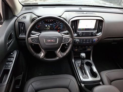 Used 2022 GMC Canyon AT4 image 11