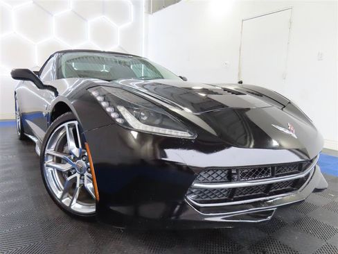 Used 2019 Chevrolet Corvette Stingray Convertible w/ 3LT Preferred Equipment Group RWD image 4