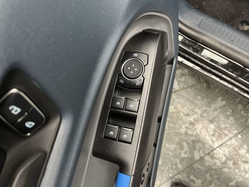 New 2025 Ford Maverick Lobo image 8