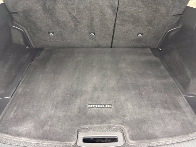 Used 2023 Nissan Rogue S AWD/4WD image 14