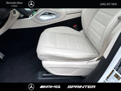 New 2026 Mercedes-Benz GLS 580 4MATIC image 15