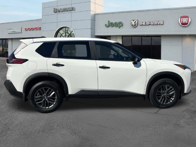 Used 2022 Nissan Rogue S FWD image 8