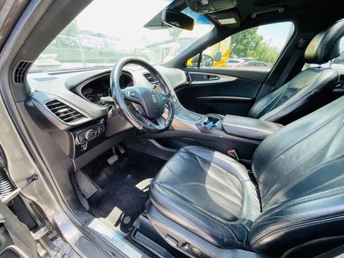 Used 2017 Lincoln MKX Reserve AWD/4WD image 12