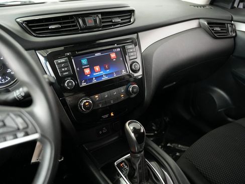 Used 2021 Nissan Rogue Sport S FWD image 18