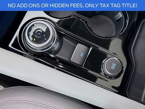 New 2026 Ford Explorer Platinum image 17