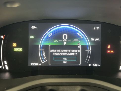 Used 2025 Toyota Camry SE image 17