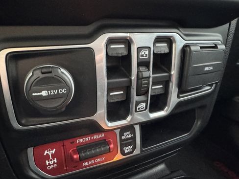 Used 2020 Jeep Gladiator Rubicon image 27