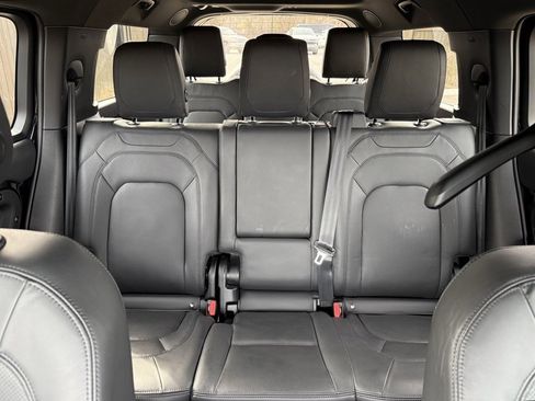 Certified 2024 Land Rover Defender 130 V8 image 35