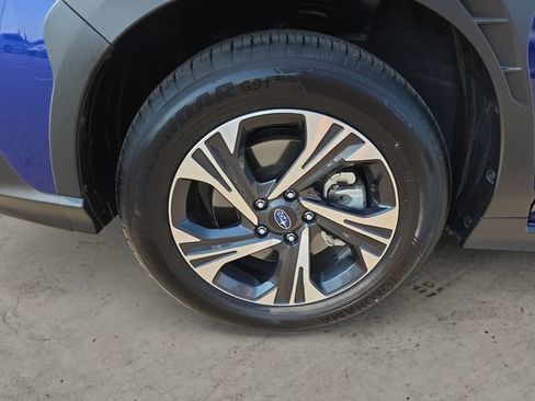 Certified 2026 Subaru Crosstrek 2.5i Premium AWD/4WD image 9