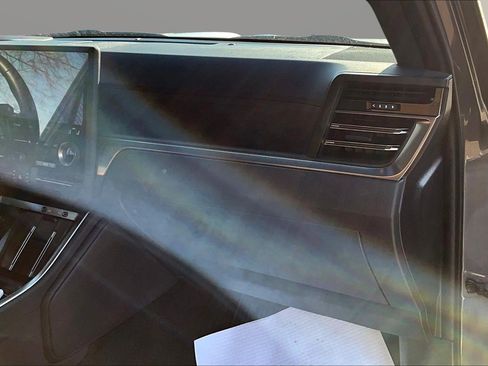 Used 2024 Lexus GX 550 w/ Accessory Package (Z1) image 21