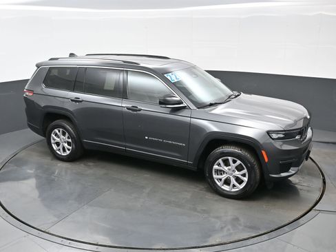 Used 2022 Jeep Grand Cherokee L Limited image 41