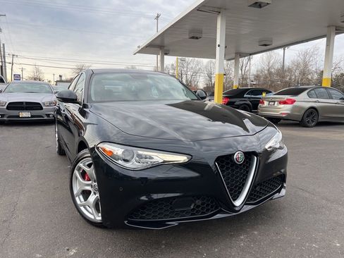 Used 2018 Alfa Romeo Giulia Ti w/ TI Leather Package image 3