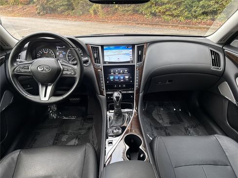Used 2018 INFINITI Q50 Luxe image 10