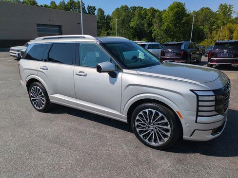 New 2026 Hyundai Palisade Calligraphy FWD image 1