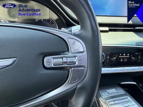 Used 2023 Genesis GV70 2.5T w/ Advanced Package AWD/4WD image 23