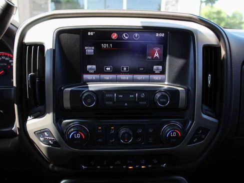 Used 2015 GMC Sierra 1500 Denali RWD image 23