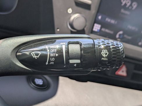 New 2025 Hyundai Elantra Sport FWD image 26