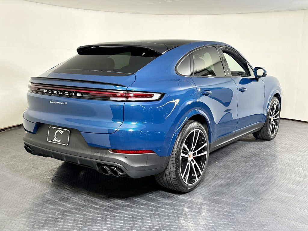 Certified 2026 Porsche Cayenne S AWD/4WD image 7