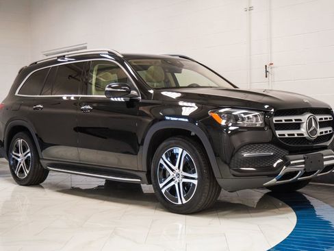 Used 2022 Mercedes-Benz GLS 450 4MATIC w/ Warmth & Comfort Package image 5