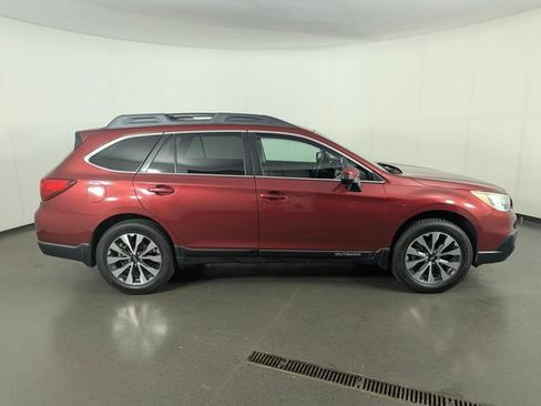 Used 2017 Subaru Outback 2.5i Limited AWD/4WD image 8