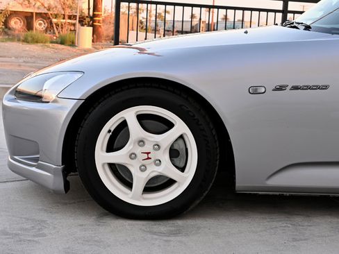 Used 2001 Honda S2000 image 35
