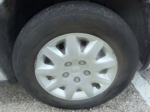 Used 2010 Chrysler Town & Country LX w/ PWR Convenience Group FWD image 6
