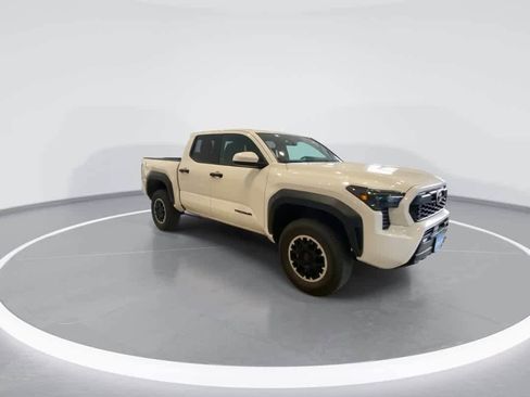 Used 2024 Toyota Tacoma TRD Off-Road AWD/4WD image 2