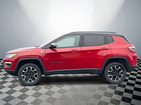Used 2021 Jeep Compass Trailhawk w/ Convenience Group image 2