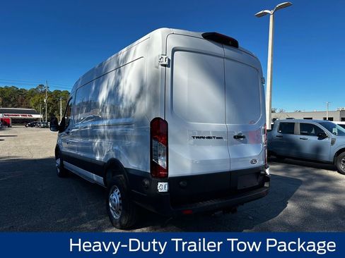 New 2026 Ford Transit 250 148 Medium Roof w/ Load Area Protection Package image 4