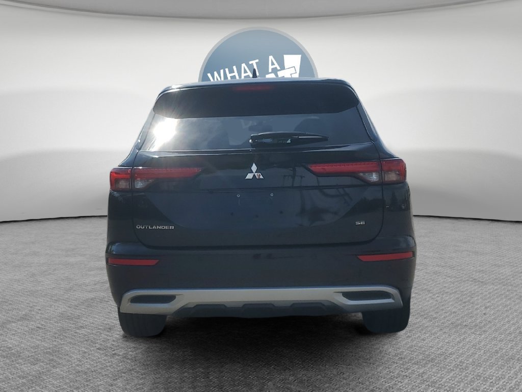 Used 2024 Mitsubishi Outlander SE AWD/4WD image 5