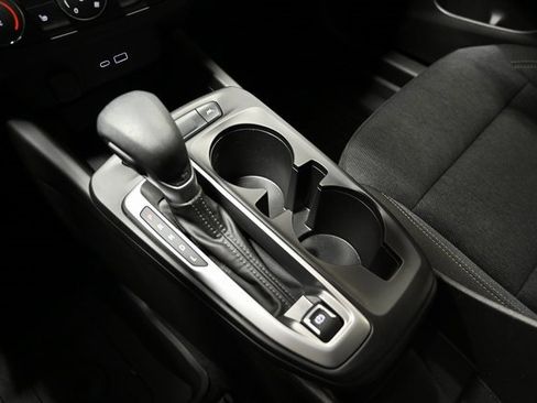 Used 2024 Chevrolet Trax LS w/ LS Convenience Package image 19