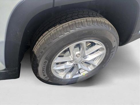 New 2025 Jeep Grand Cherokee L Laredo w/ Luxury Tech Group I image 16