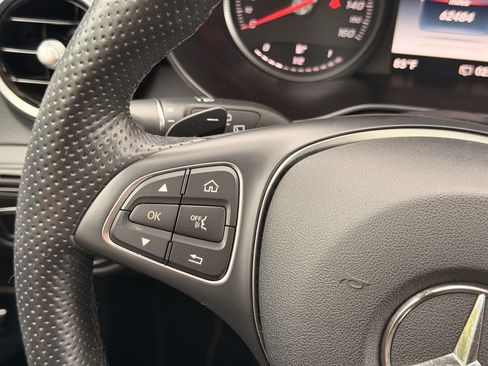 Used 2019 Mercedes-Benz GLC 300 4MATIC image 25