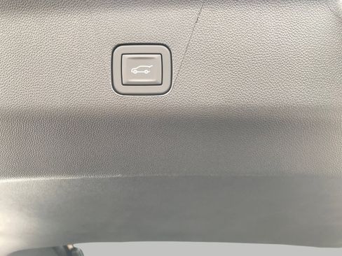 New 2026 GMC Yukon AT4 w/ AT4 Premium Package AWD/4WD image 13