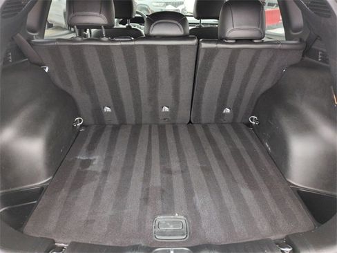 Certified 2025 Jeep Compass Latitude image 28