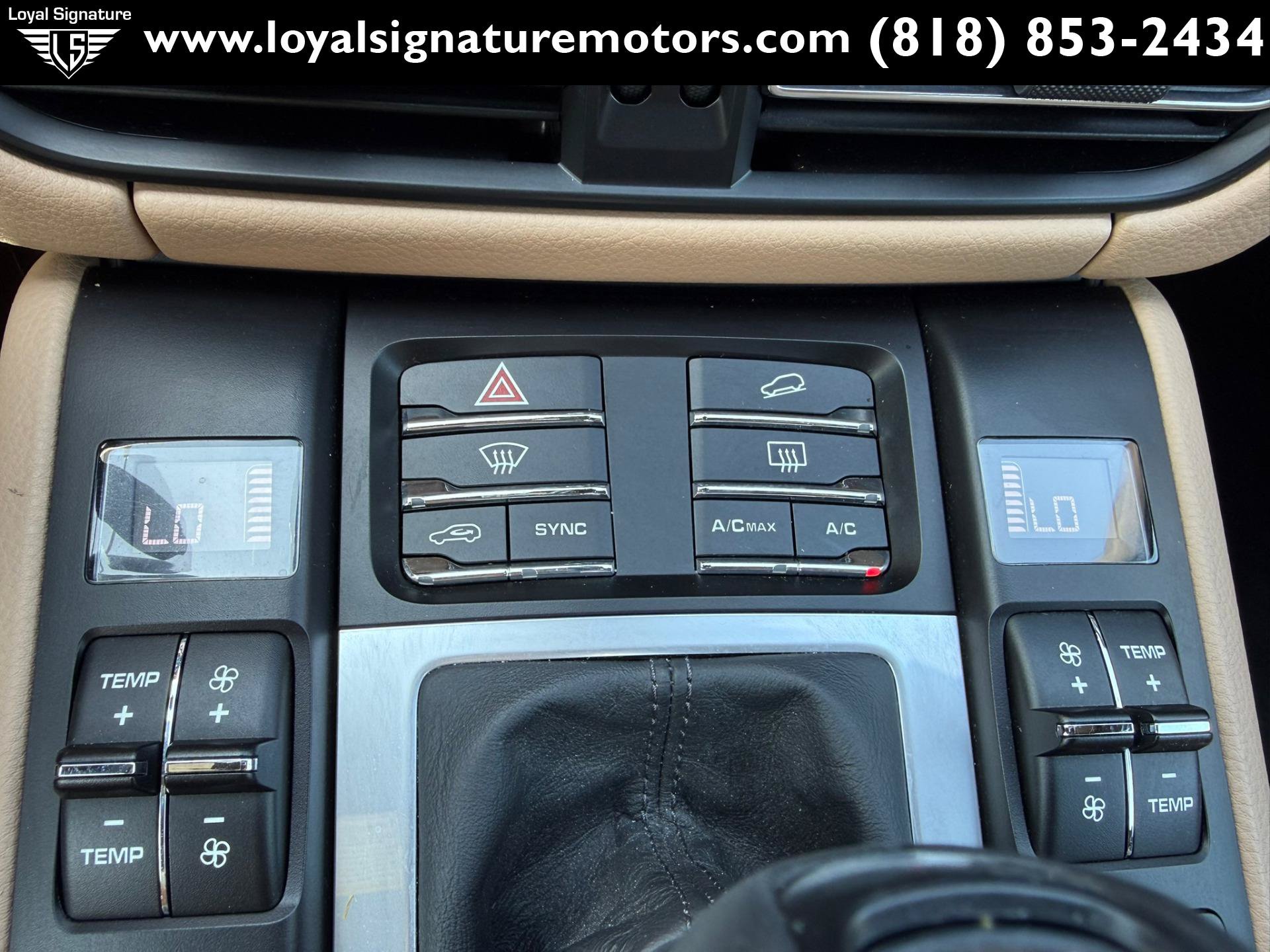 Used 2021 Porsche Macan AWD/4WD image 29