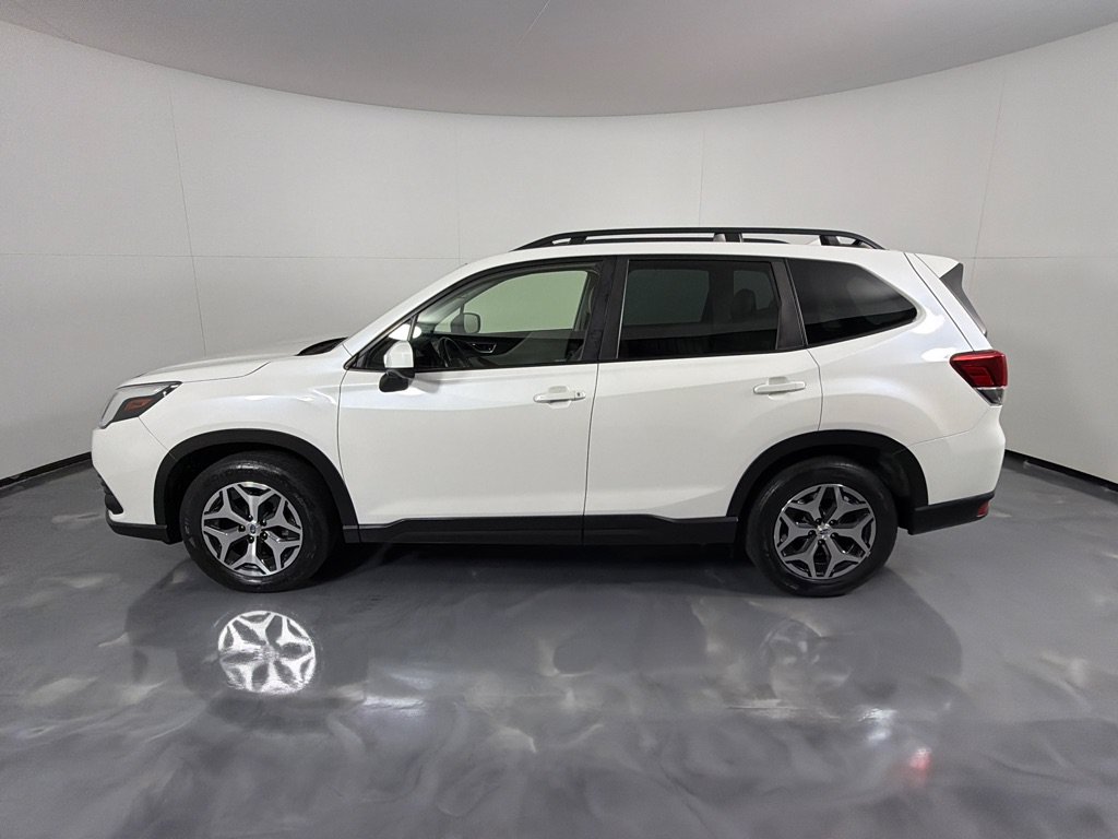 Used 2022 Subaru Forester Premium AWD/4WD image 8