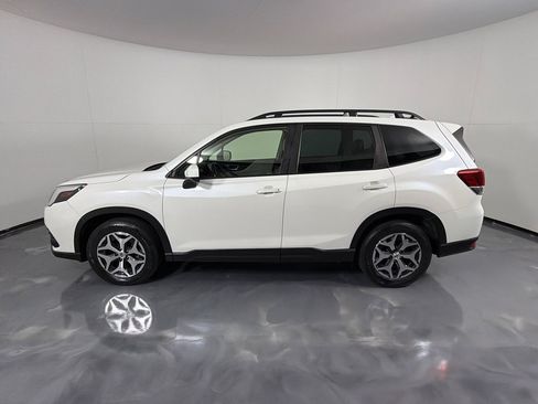 Used 2022 Subaru Forester Premium AWD/4WD image 8