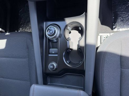 New 2026 Ford Explorer Active RWD image 9
