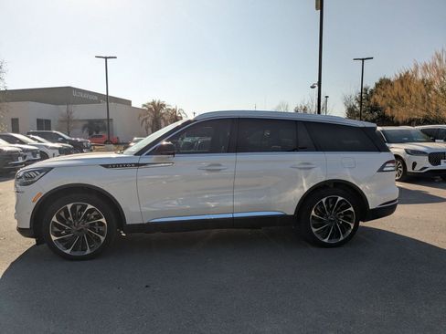 Used 2023 Lincoln Aviator Reserve w/ Equipment Group 201A image 6