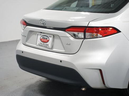 Certified 2024 Toyota Corolla LE image 9