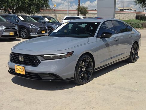 Used 2024 Honda Accord Sport image 7
