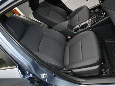 Used 2025 Toyota Corolla LE image 14