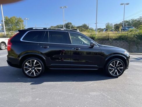 Used 2018 Volvo XC90 T6 Momentum w/ Convenience Package AWD/4WD image 8