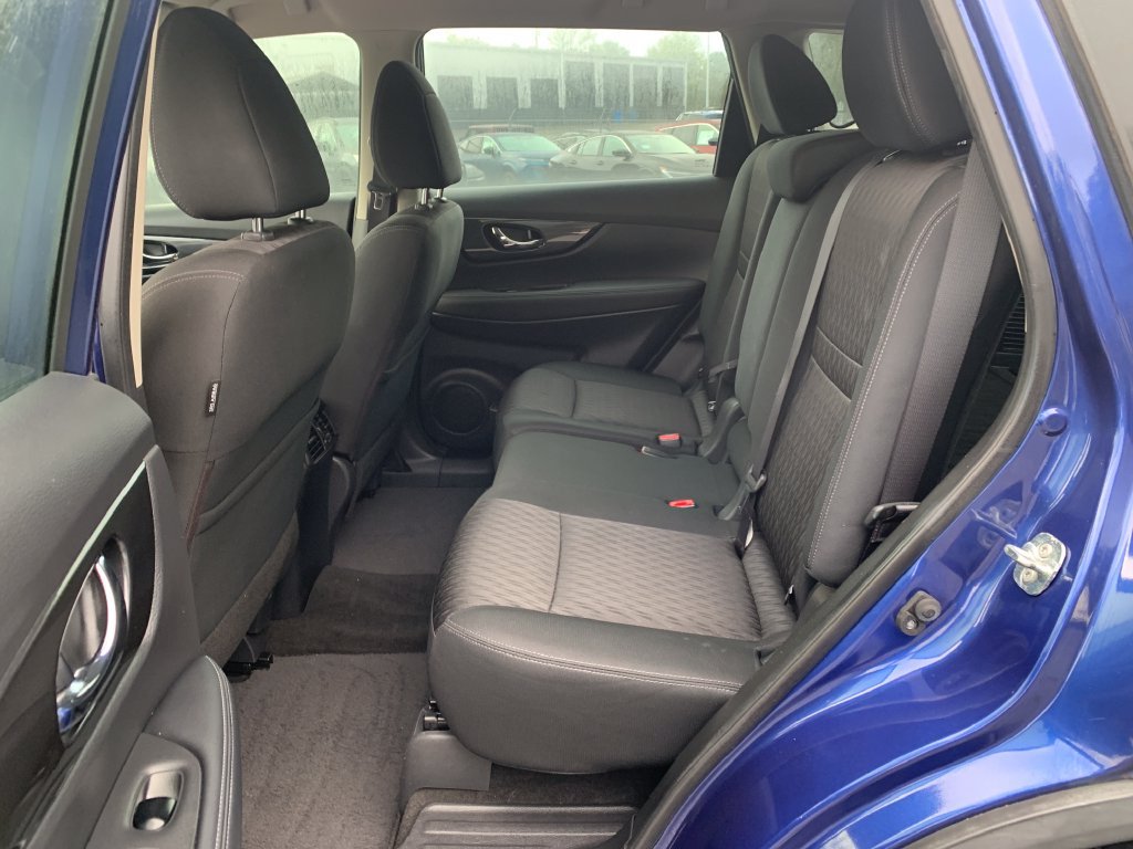 Used 2018 Nissan Rogue S AWD/4WD image 21