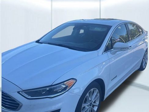 Used 2019 Ford Fusion SEL image 19